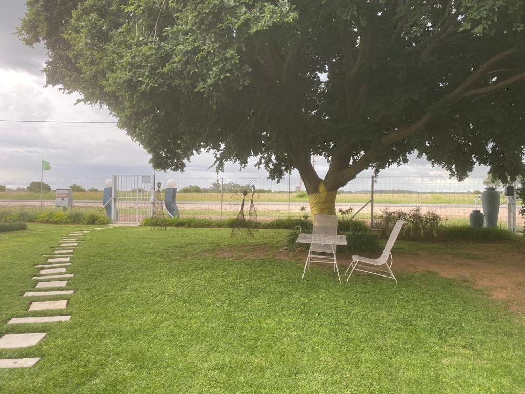 Biekiesvlei Hotell Lichtenburg Exteriör bild